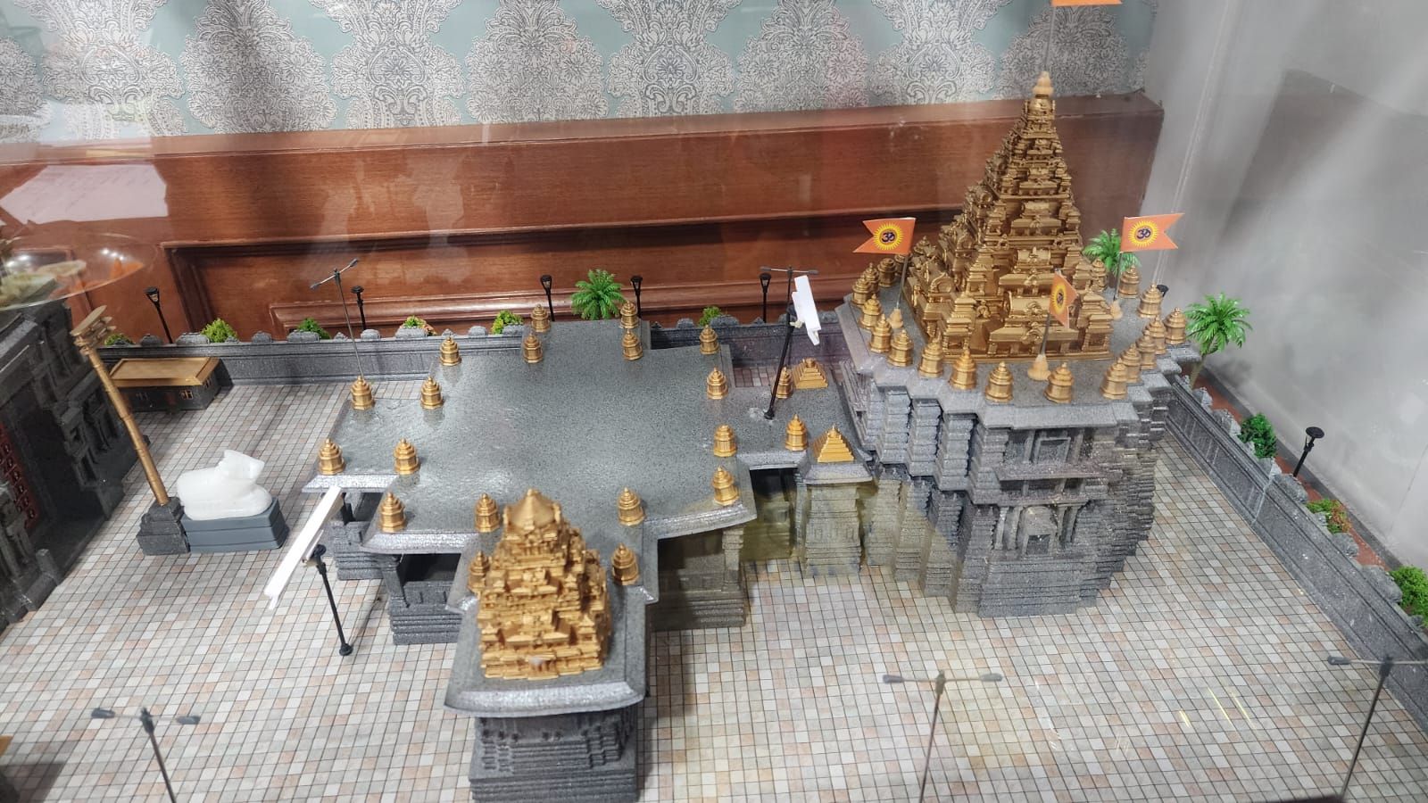 Architectural model of the Kailasapuram temple complex